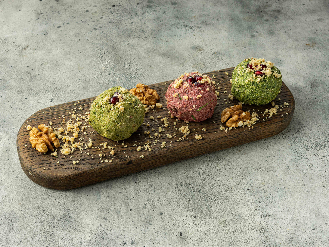 Ассорти из пхали